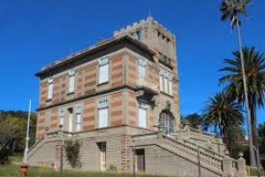 Museo de Arte de Piri&aacute;polis